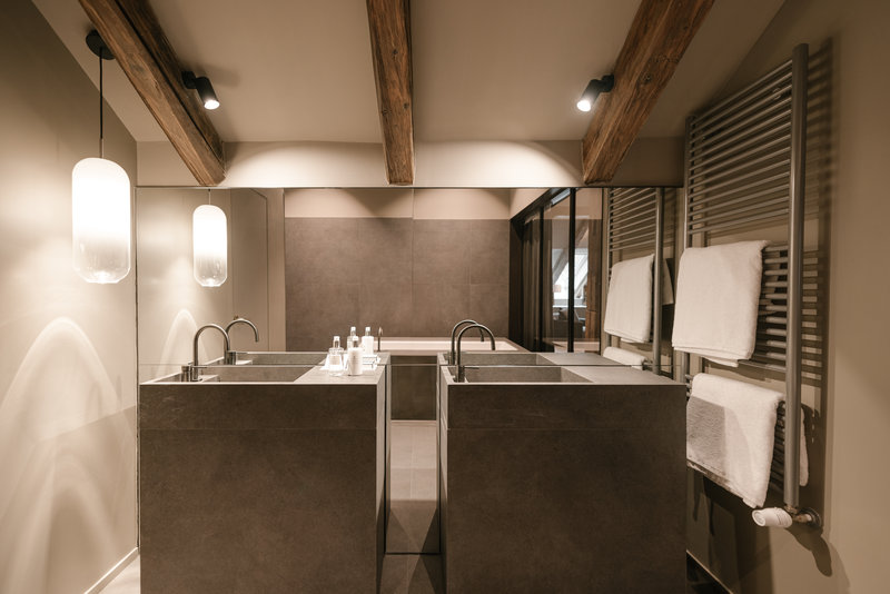 Grand Suite Deluxe - Bathroom