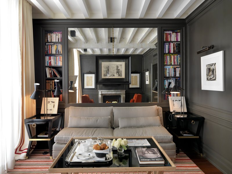 Executive Suite - Living Area