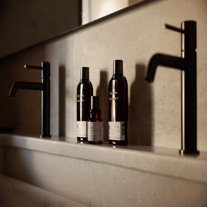 Flamingo Valley Suite - Bathroom Amenities