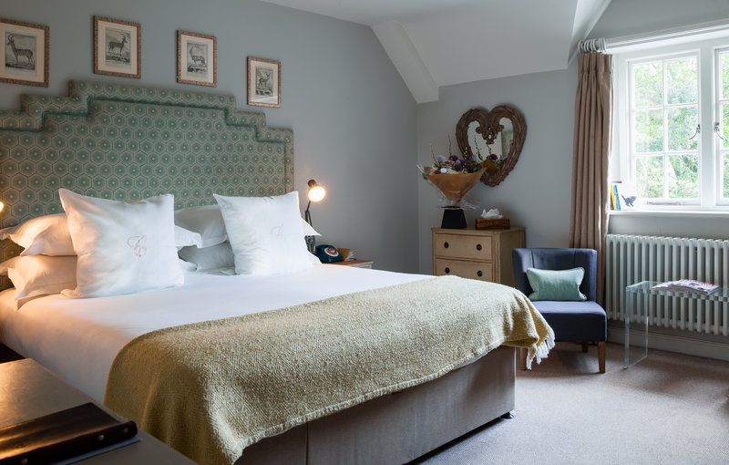 Comfy - Avening Bedroom