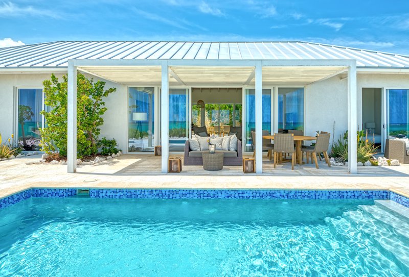 Three Bedroom Peninsula Oceanfront Conch Villa - Pool 
