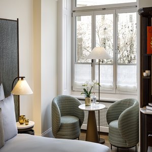 Ambassador Signature Room - Bedroom