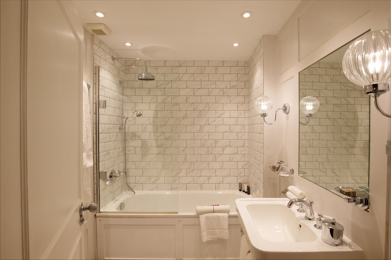 Two Bedroom Apartment Bathroom