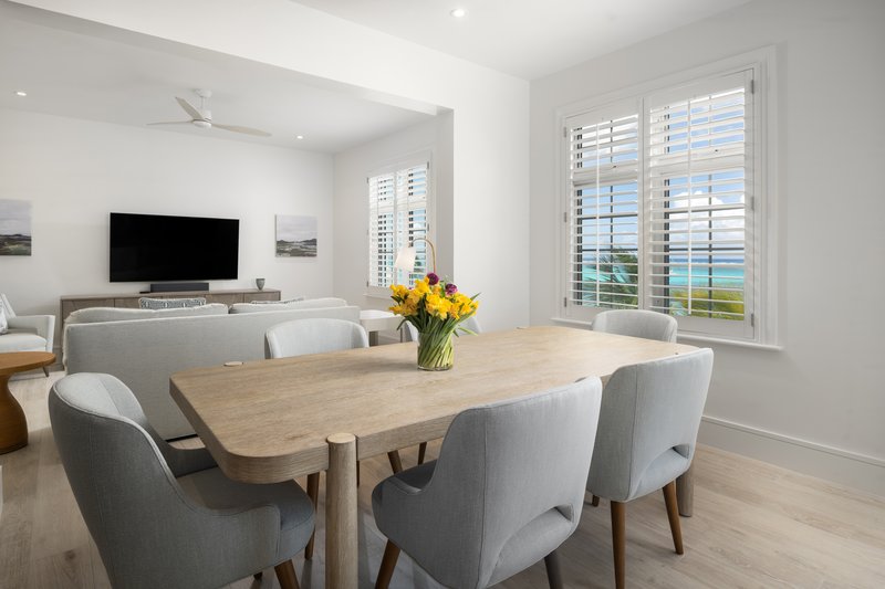 W303 Dining Area