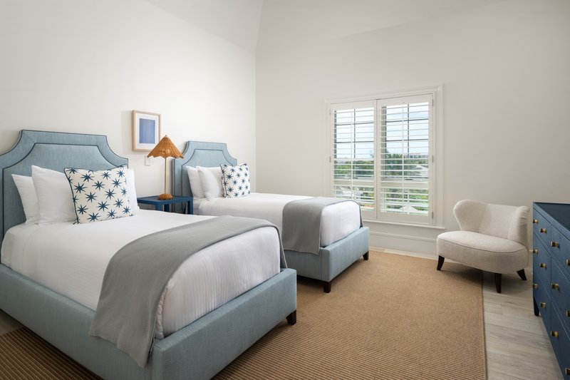 W303 Twin Bedroom