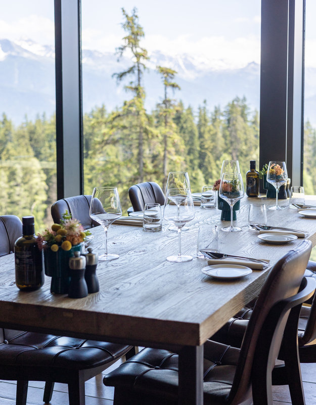 Lounge Restaurant 