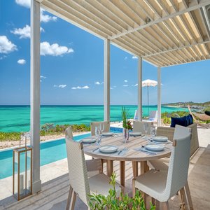 Three Bedroom Peninsula Oceanfront Coral Villa Pool View