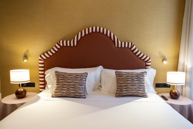 Deluxe - Bedroom