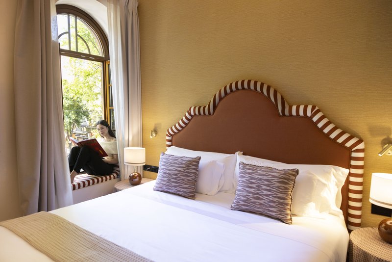 Grand Deluxe - Bedroom