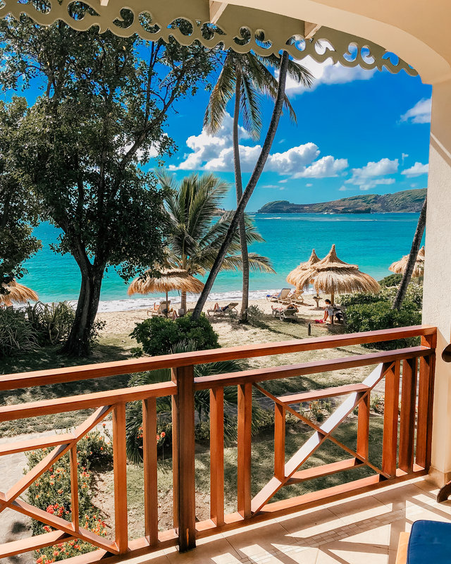 Beachfront Suite - Balcony