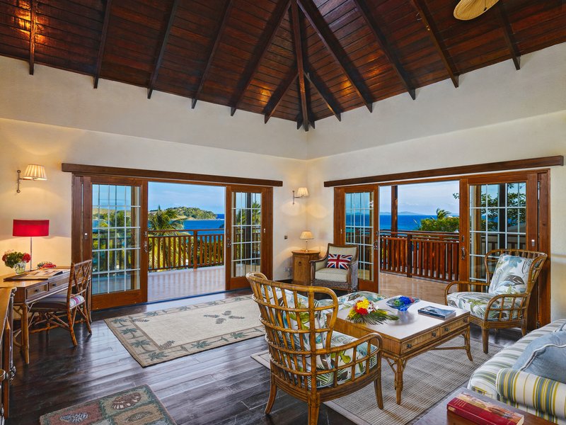 The Estate Villa - Living Area