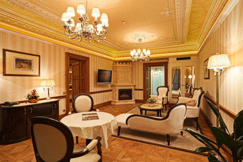 Suite Living Room