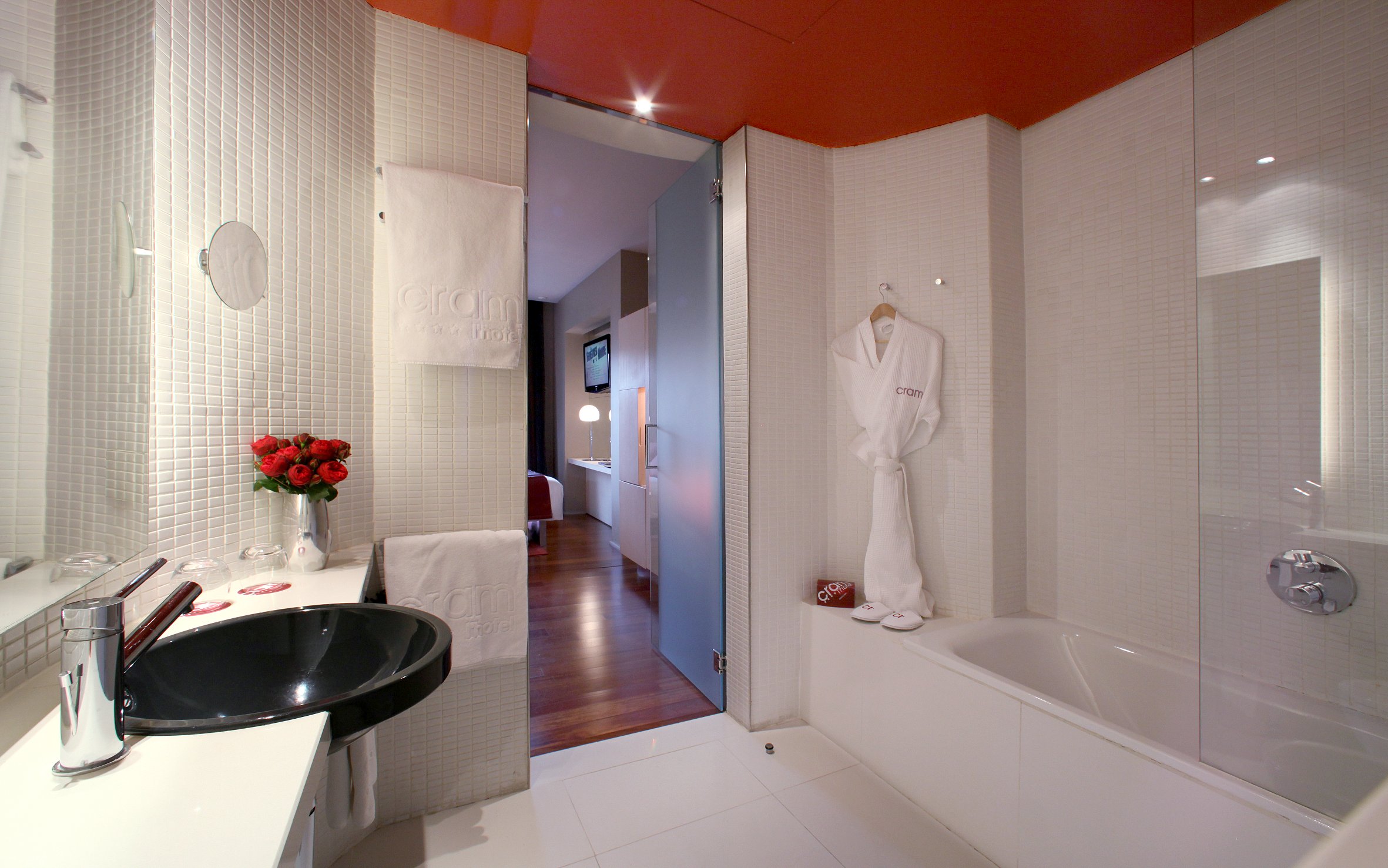 Guest Room Bathroom