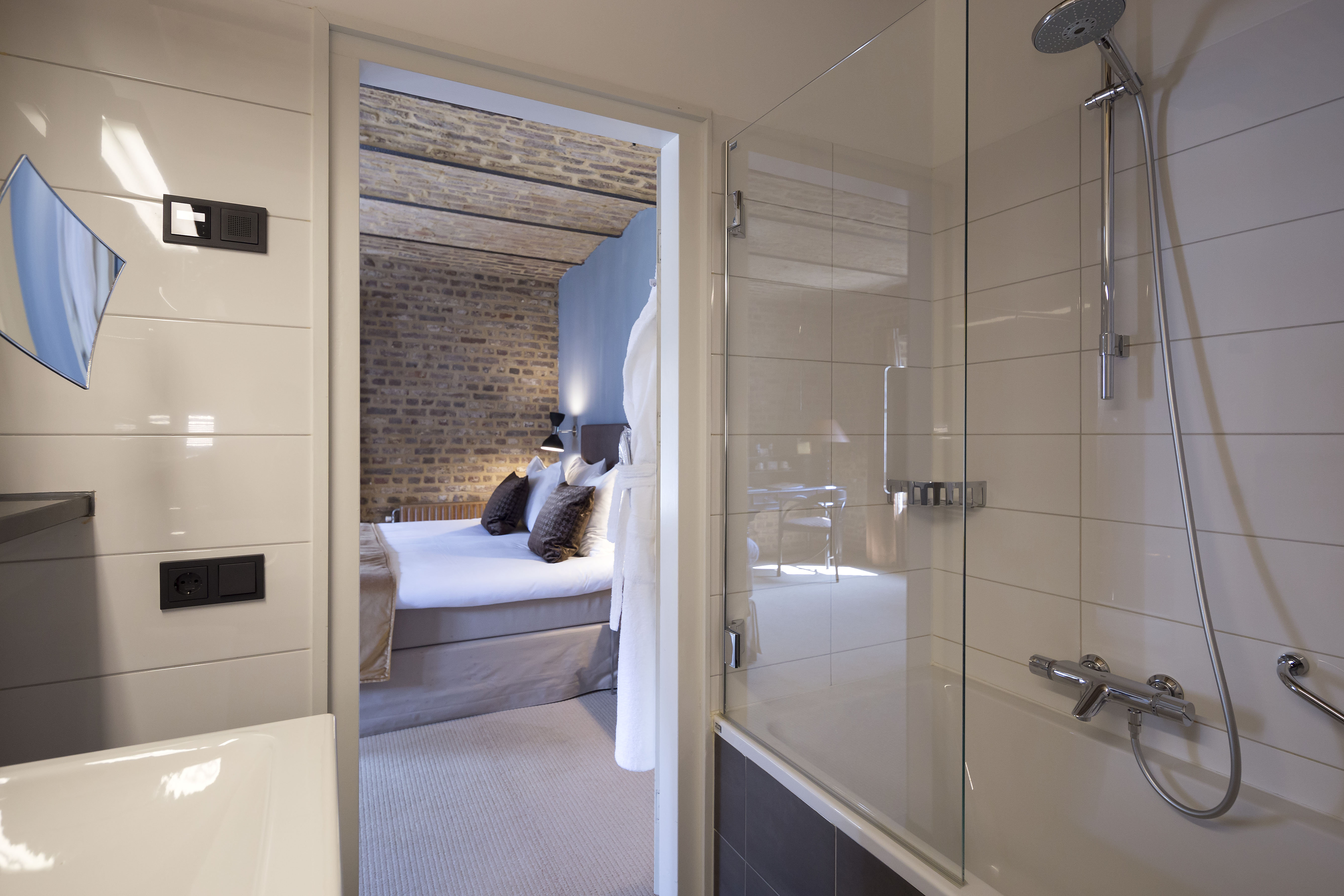 Premium Room Bathroom