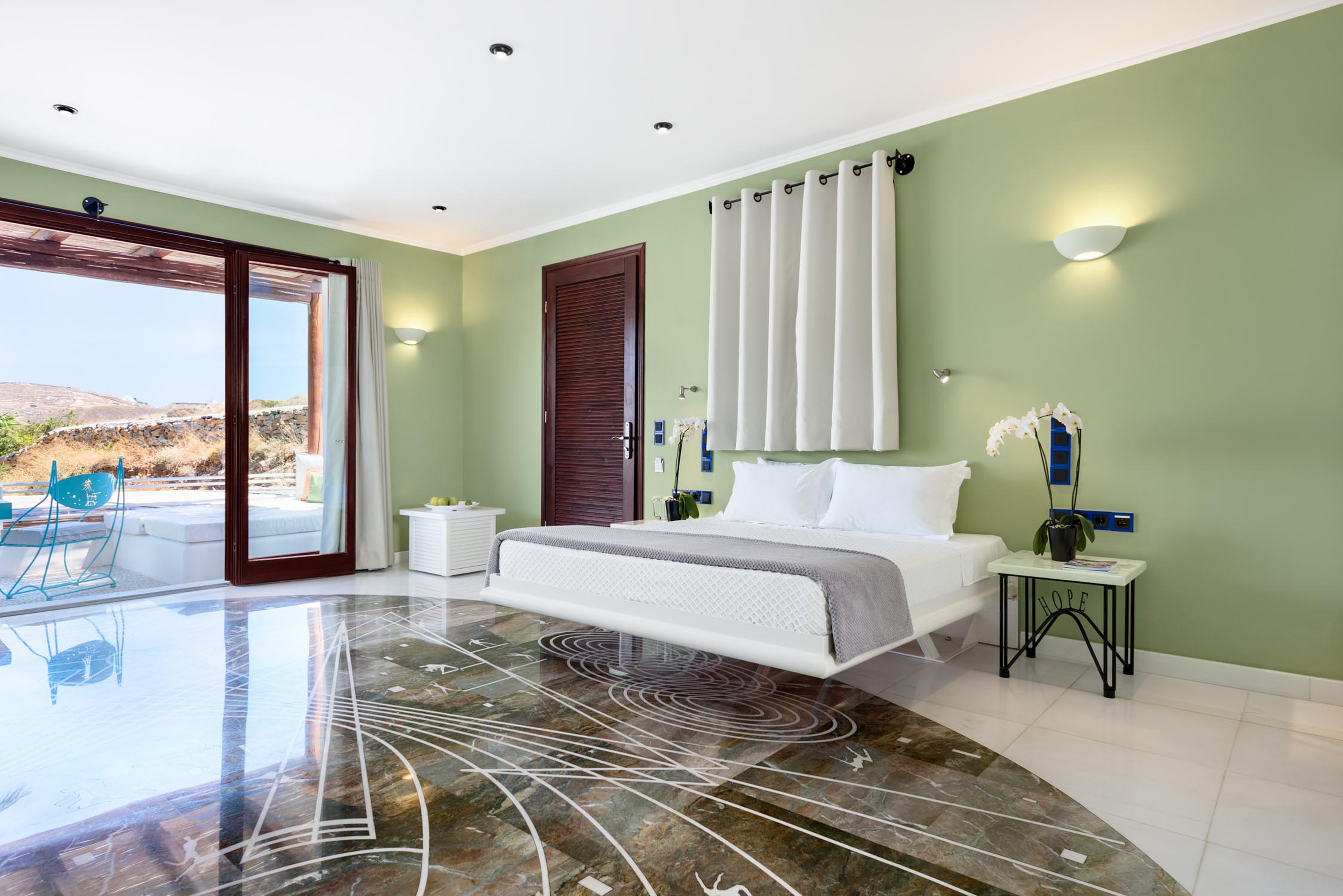 Deluxe Sea View Suite