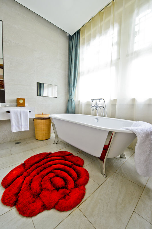 Bathtub Superior Room
