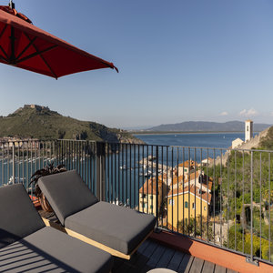 Erasmo (Caravaggio) 2 Bedroom Panoramic Sea View Terrace Suite Top Terrace Sunbeds