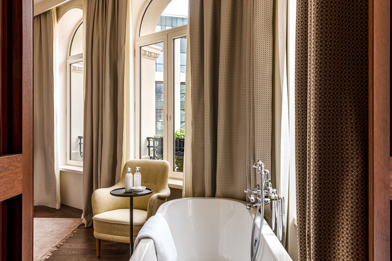 Corner Junior Suite