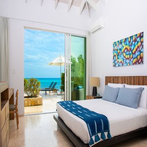 Bedroom Beachfron Villa Premier