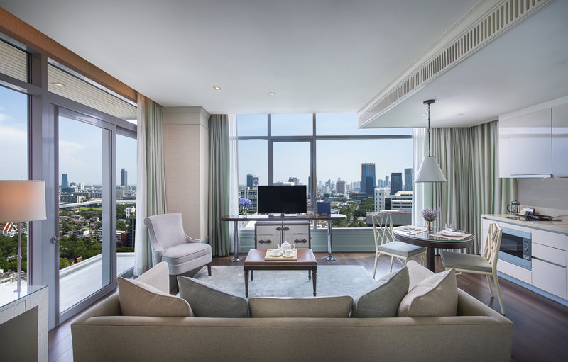 One Bedroom Corner Suite - Living Area