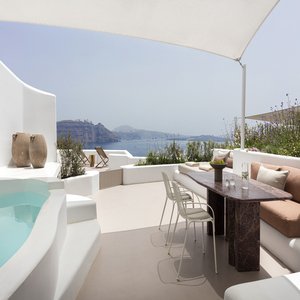 Grande Suite (2 Bedrooms) Plunge Pool Caldera Sea View