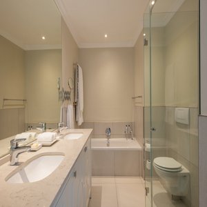 Double Room Bathroom