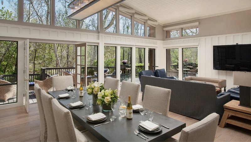 Creekhouse - Dining Area