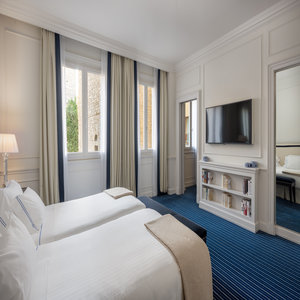 Family Room - Bedroom