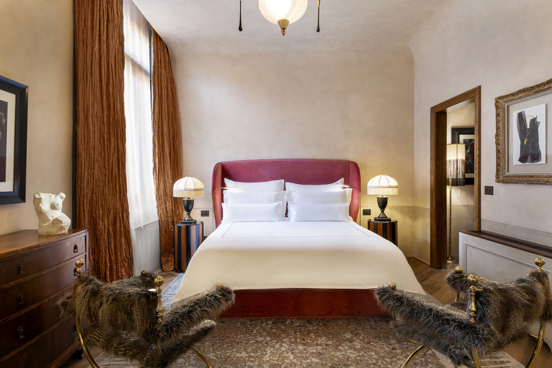 Deluxe Room - Bedroom