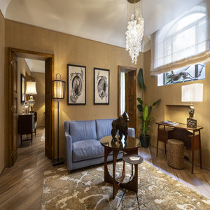 Court Suite - Living Area