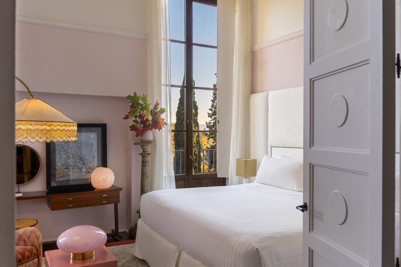 Deluxe Room - Bedroom