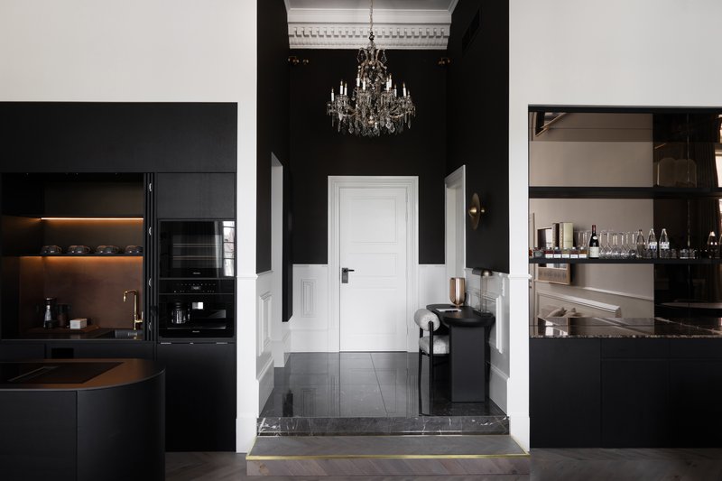 The Hillinger - Master Suite - Room Details