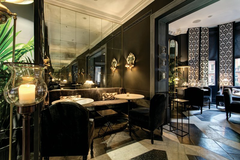 bar lounge