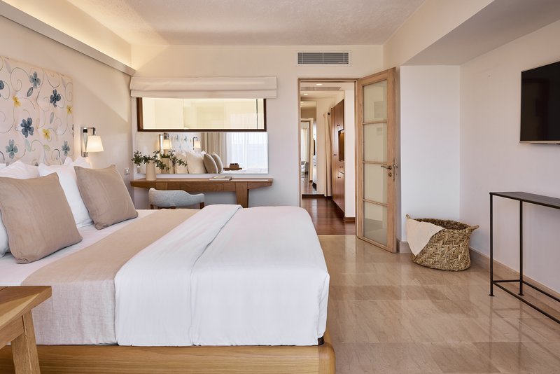 Classic Suite Sea View - Bedroom