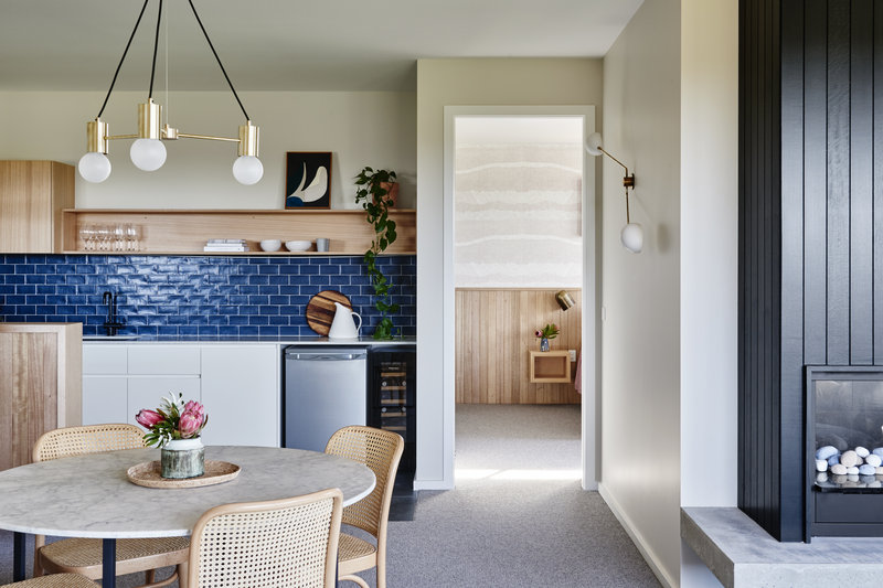 Alto Suite - Kitchen & Dining Area