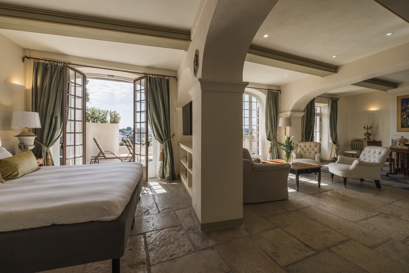 Prestige Suite
