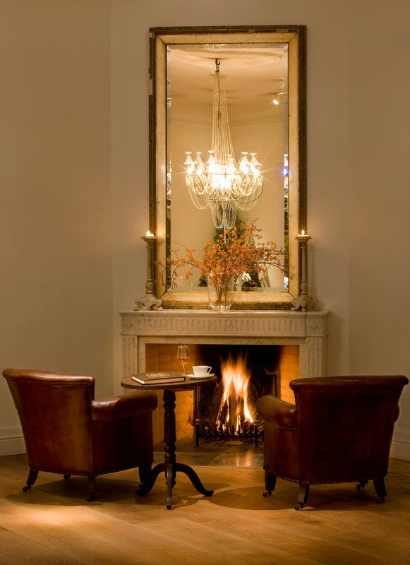 Restaurant Alexander fireplace
