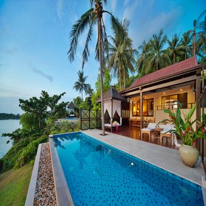 Wellbeing Seafront Pool Villa Terrace