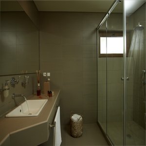 Guest Room with Double Shower