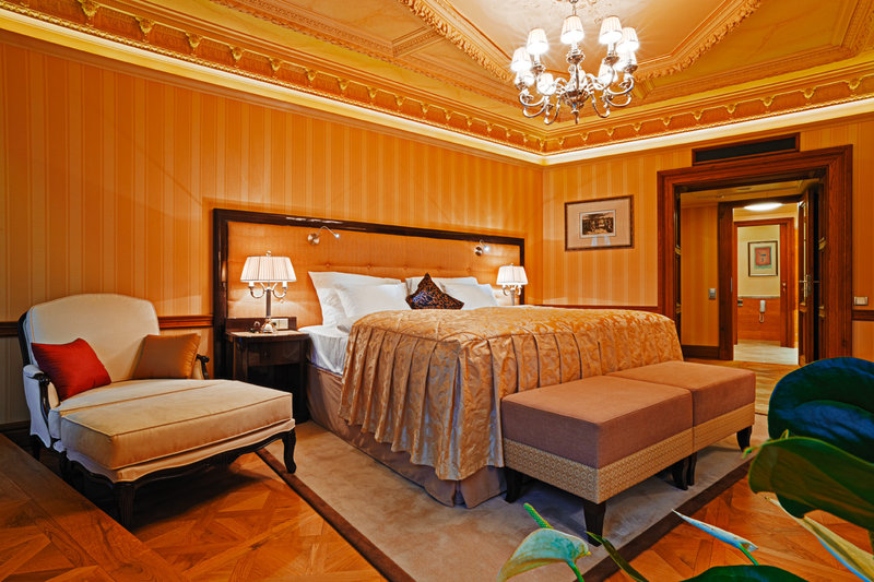 Suite Bedroom