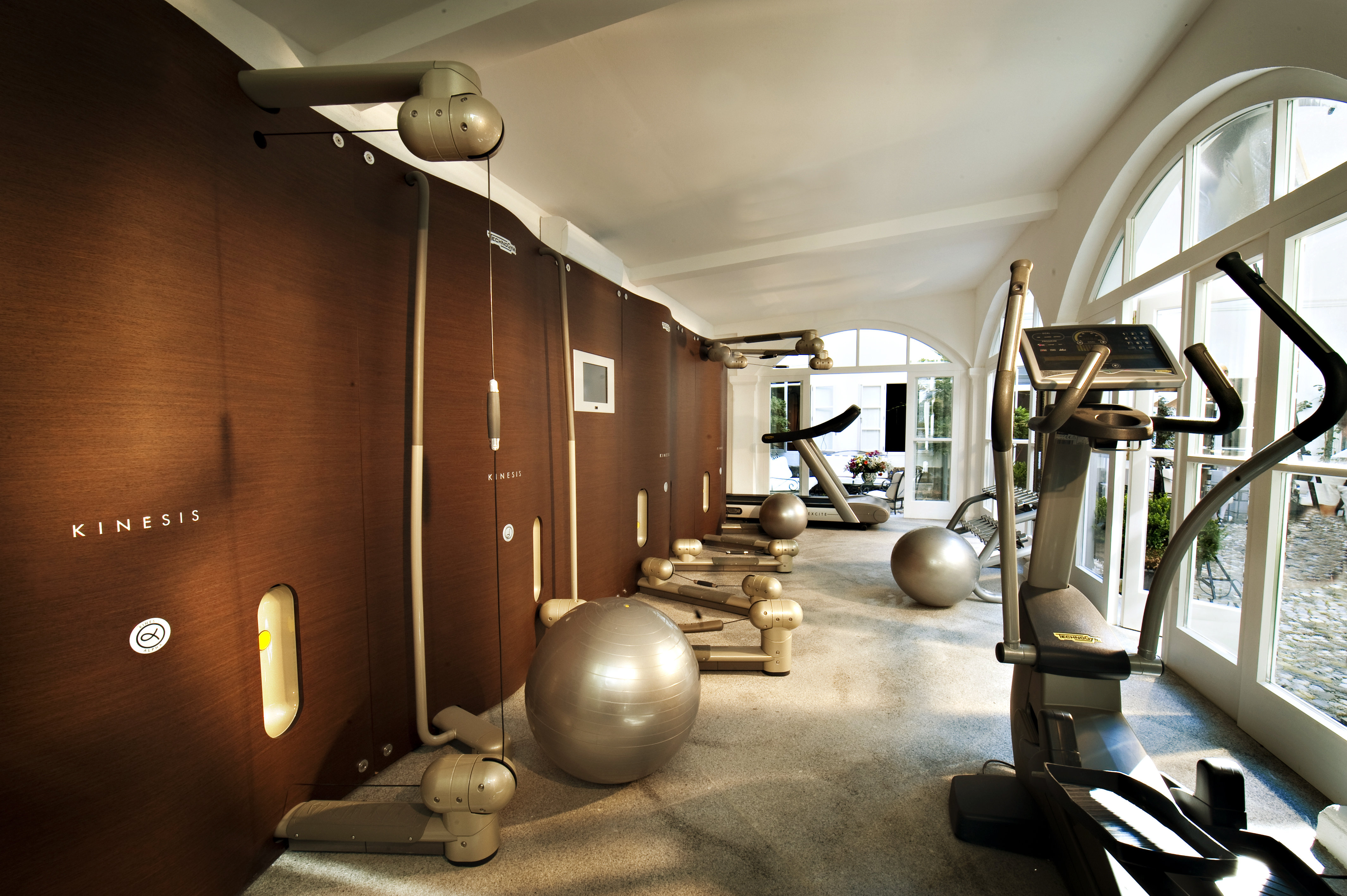 Extensive Gym