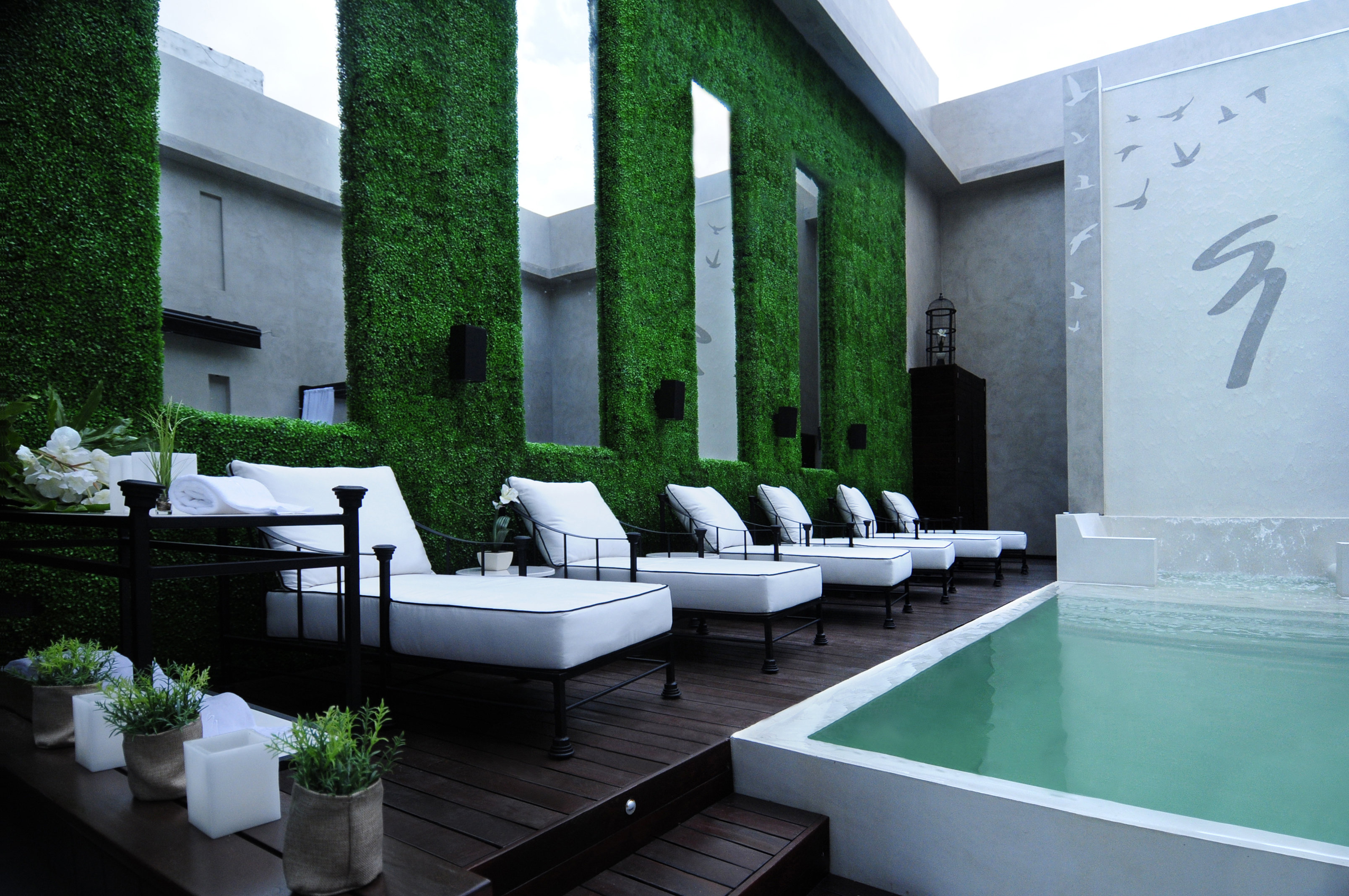 Outdoor heated pool and solarium
