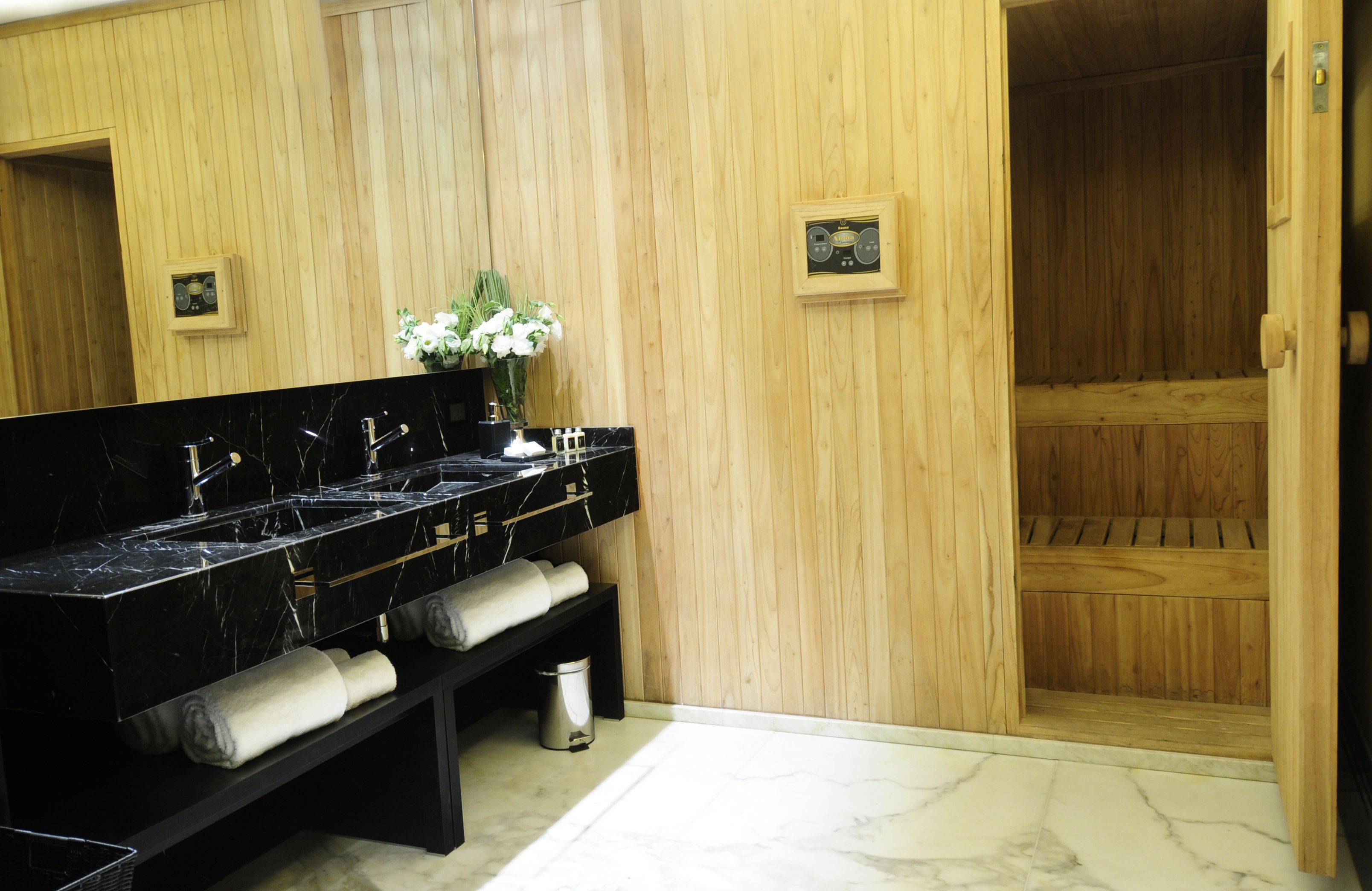 Purifying sauna sesion