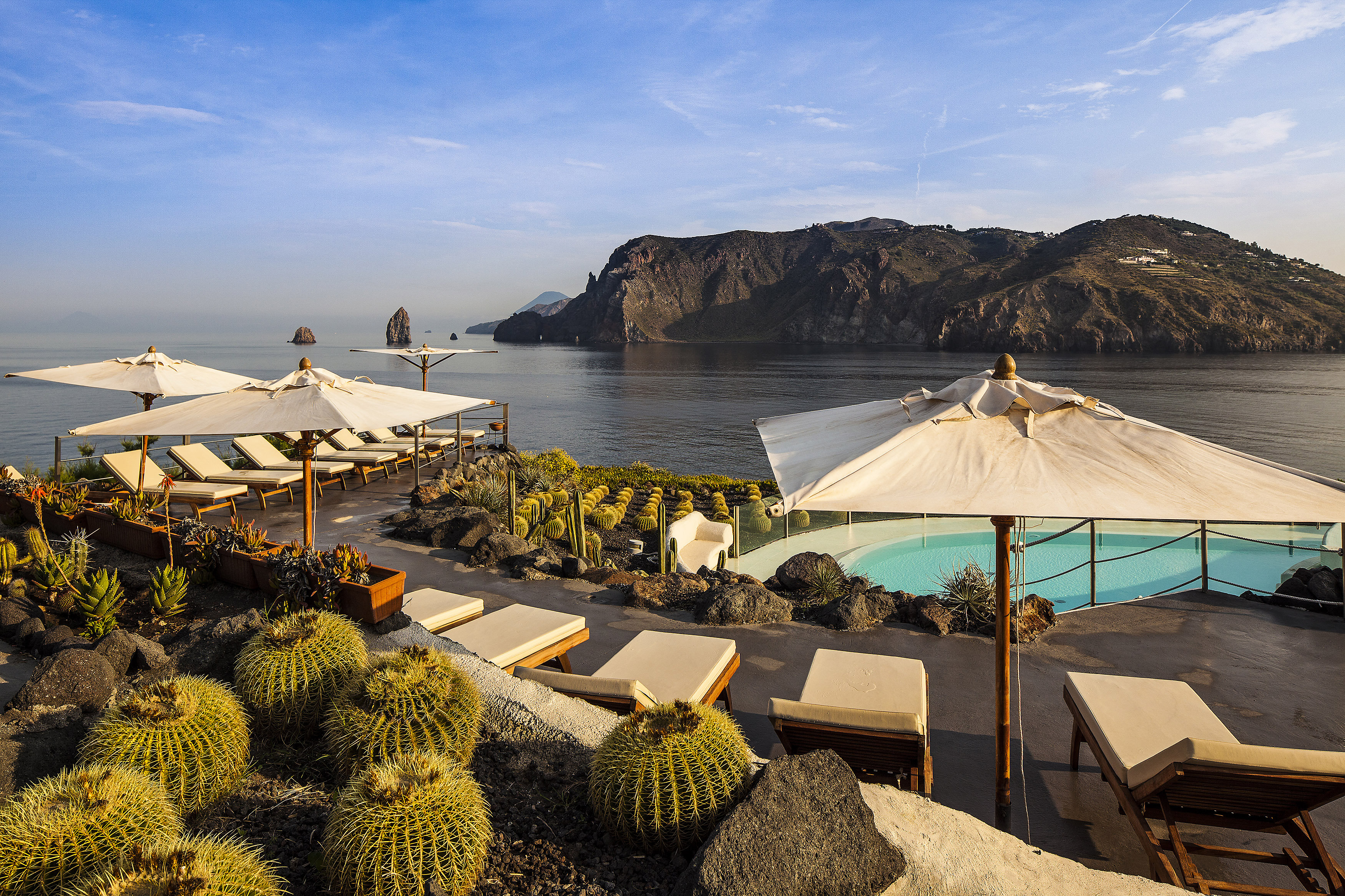 Therasia Resort Pool