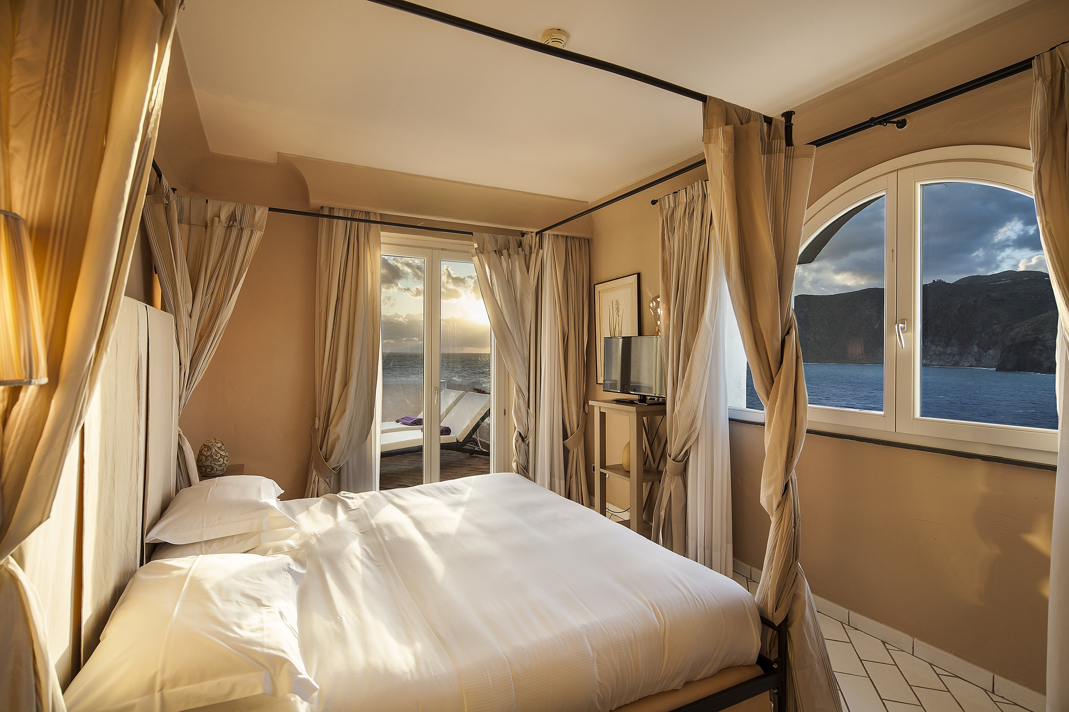 Lipari Suite