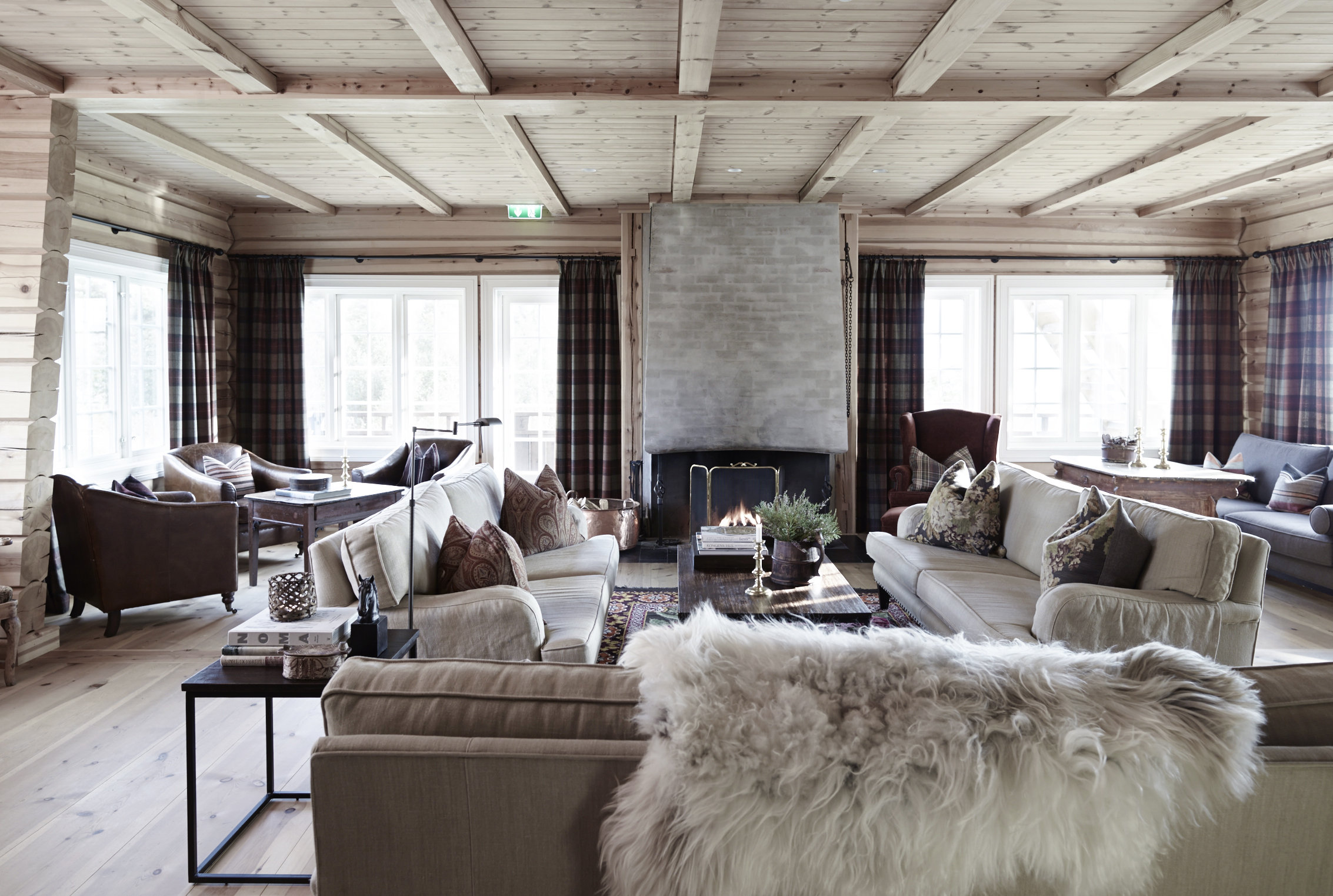 Open Fireplace Lounge