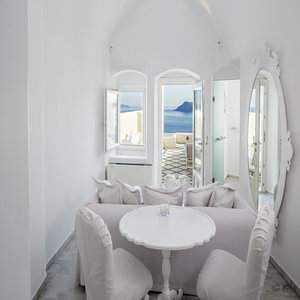 Honeymoon Suite