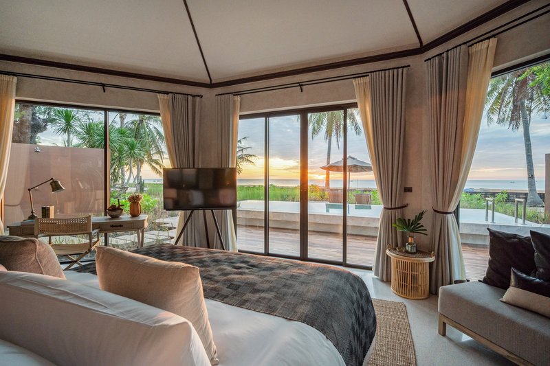 Pool Villa Beachfront - Bedroom