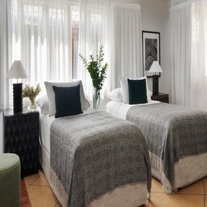 2BR Beachfront Pool Residence - Twin Bedroom