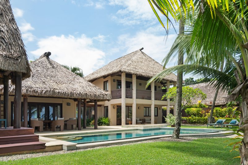2BR Beachfront Pool Residence - Exterior